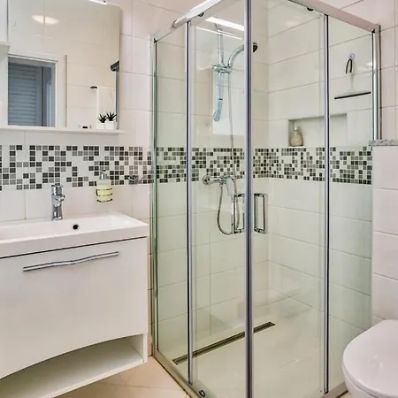 Apartamento Modern Townhouse Borik