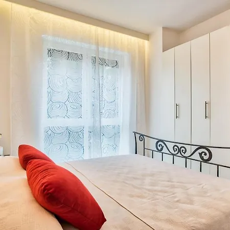 Apartamento Modern Townhouse Borik *