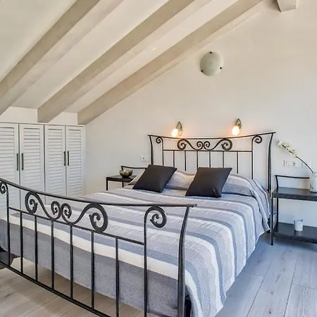 Modern Townhouse Borik Apartment *