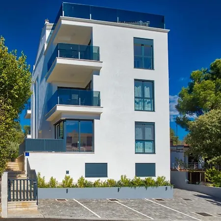 Modern Townhouse Borik *