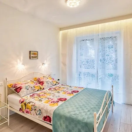 Modern Townhouse Borik Apartment *