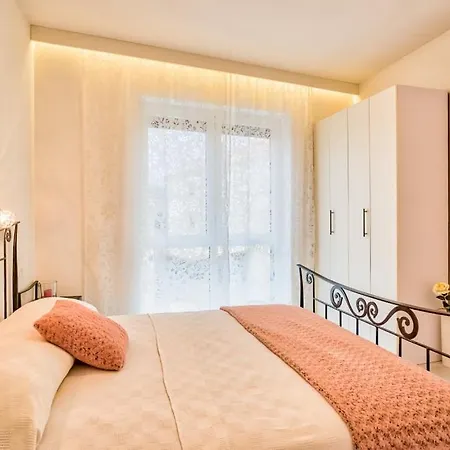 Apartment Modern Townhouse Borik