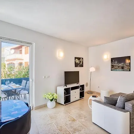 Apartment Modern Townhouse Borik