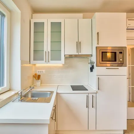 Modern Townhouse Borik 아파트