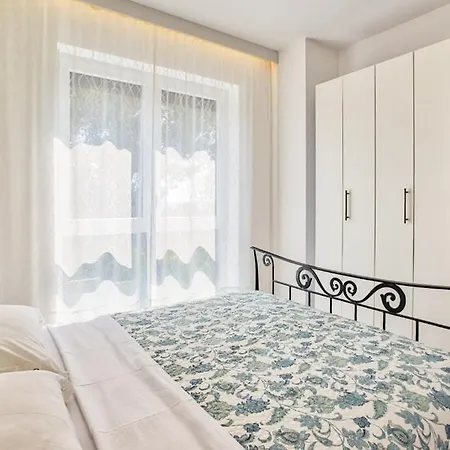 Modern Townhouse Borik Apartment *