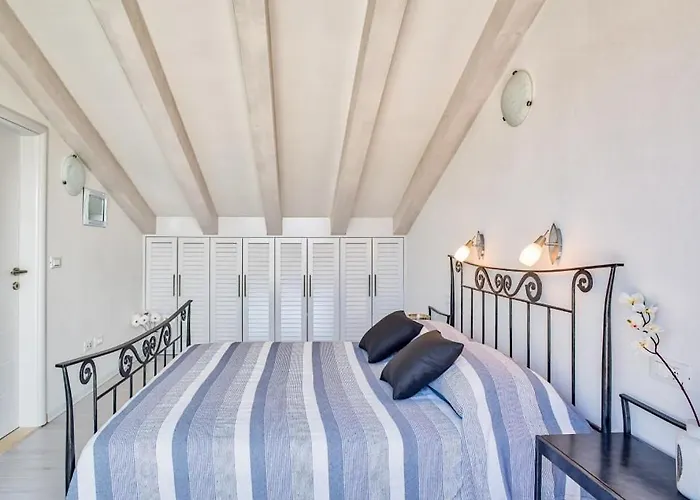 Lejlighed Modern Townhouse Borik *
