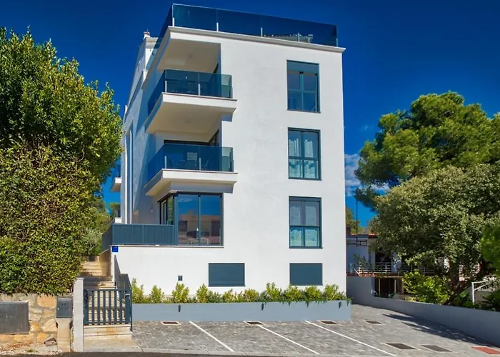 Modern Townhouse Borik *