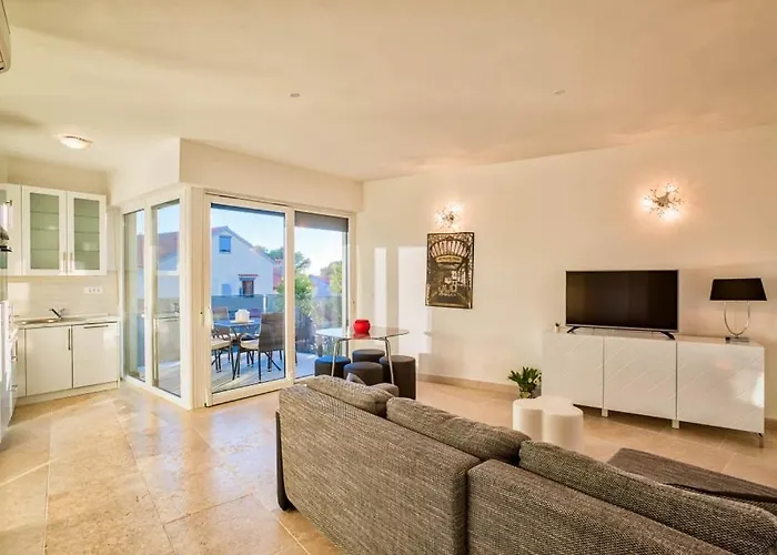 Lejlighed Modern Townhouse Borik