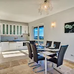 Modern Townhouse Borik
