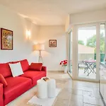 Modern Townhouse Borik *