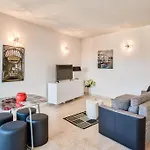 Apartmán Modern Townhouse Borik