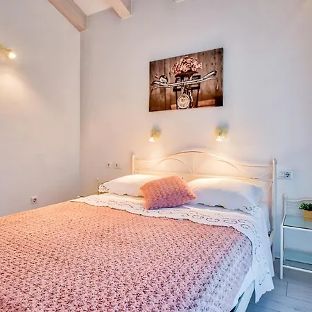 Modern Townhouse Borik 罗维尼